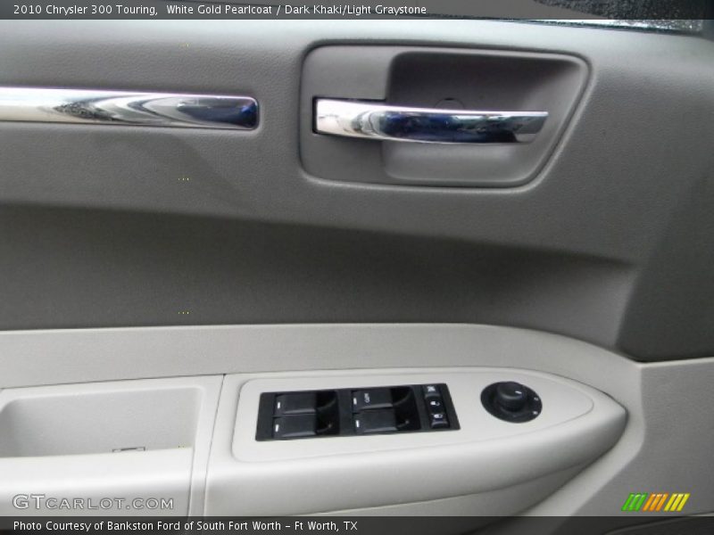 White Gold Pearlcoat / Dark Khaki/Light Graystone 2010 Chrysler 300 Touring