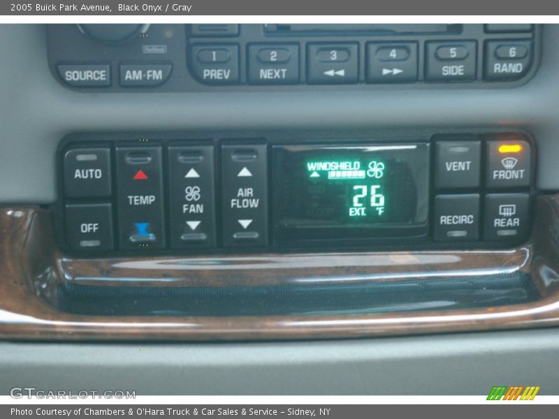 Black Onyx / Gray 2005 Buick Park Avenue
