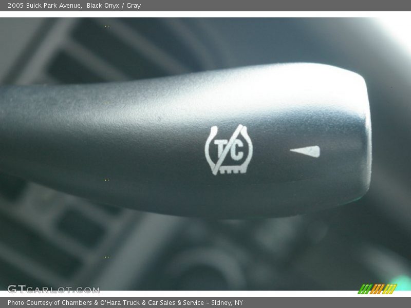 Black Onyx / Gray 2005 Buick Park Avenue