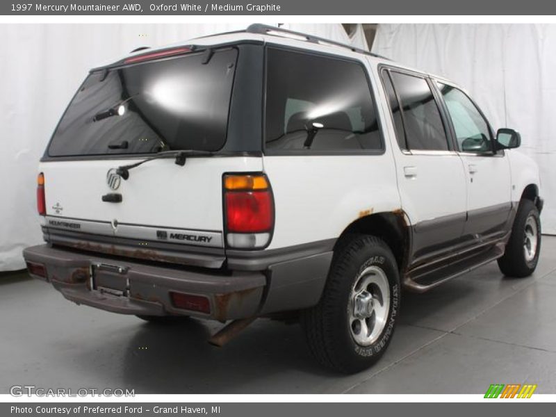 Oxford White / Medium Graphite 1997 Mercury Mountaineer AWD