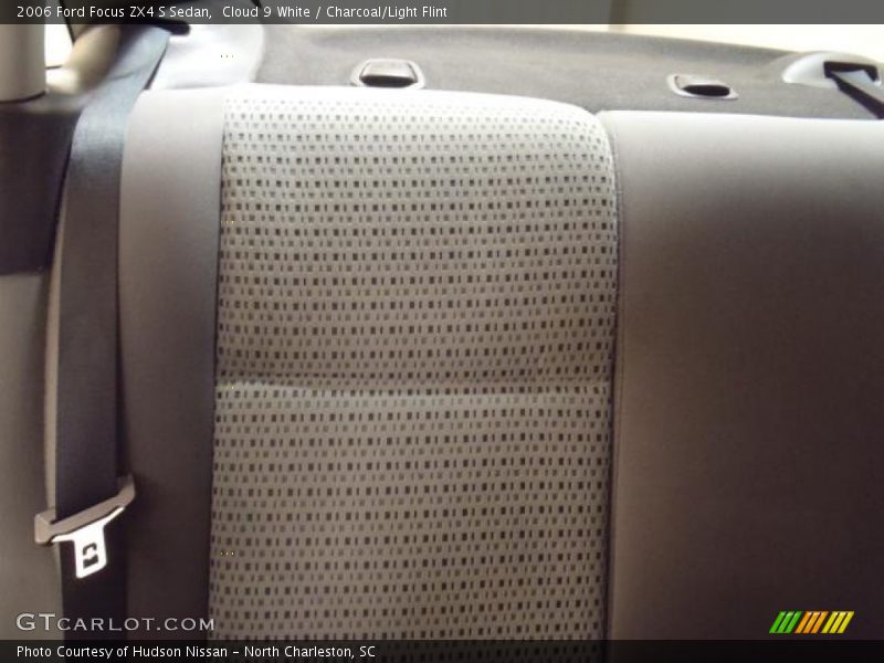 Cloud 9 White / Charcoal/Light Flint 2006 Ford Focus ZX4 S Sedan