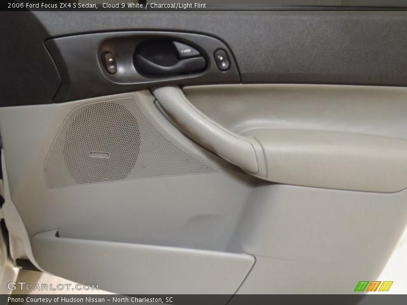 Cloud 9 White / Charcoal/Light Flint 2006 Ford Focus ZX4 S Sedan