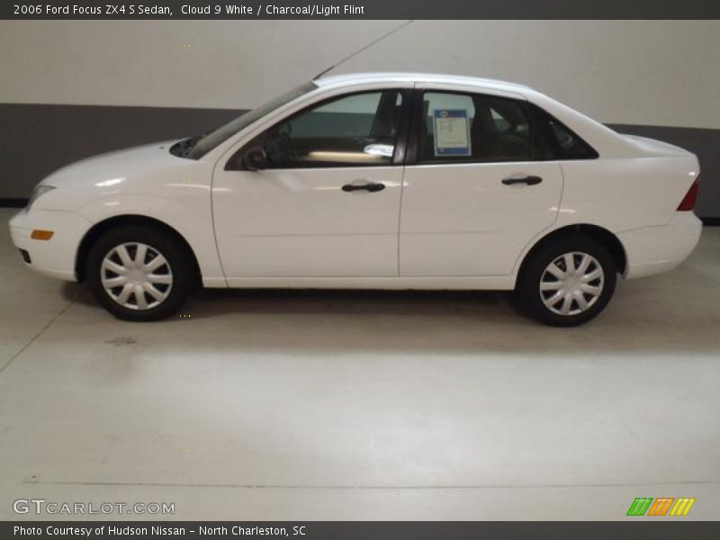 Cloud 9 White / Charcoal/Light Flint 2006 Ford Focus ZX4 S Sedan