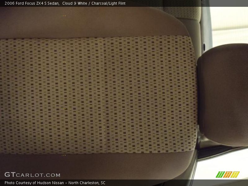 Cloud 9 White / Charcoal/Light Flint 2006 Ford Focus ZX4 S Sedan