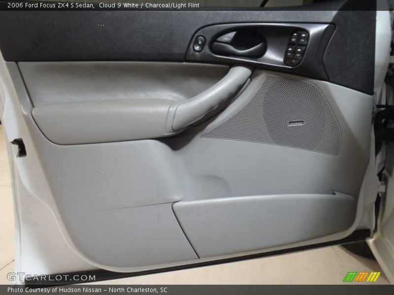 Cloud 9 White / Charcoal/Light Flint 2006 Ford Focus ZX4 S Sedan