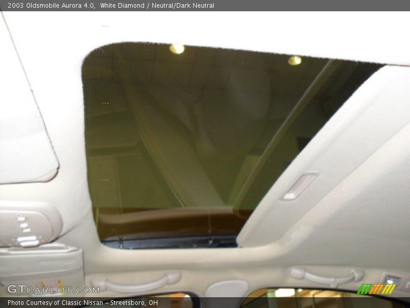 White Diamond / Neutral/Dark Neutral 2003 Oldsmobile Aurora 4.0