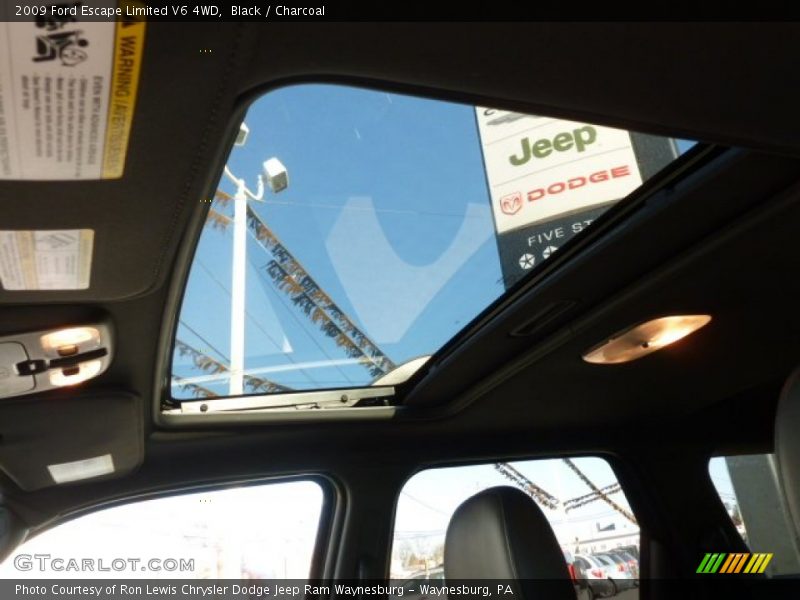 Black / Charcoal 2009 Ford Escape Limited V6 4WD