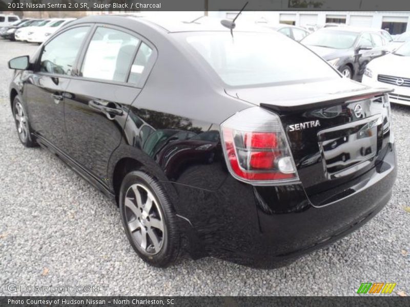 Super Black / Charcoal 2012 Nissan Sentra 2.0 SR