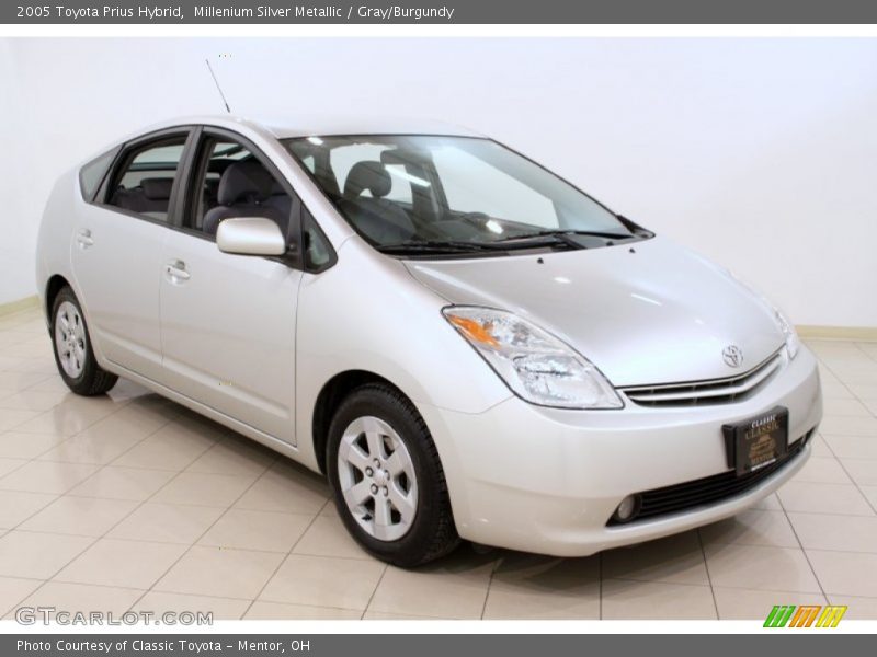 Millenium Silver Metallic / Gray/Burgundy 2005 Toyota Prius Hybrid