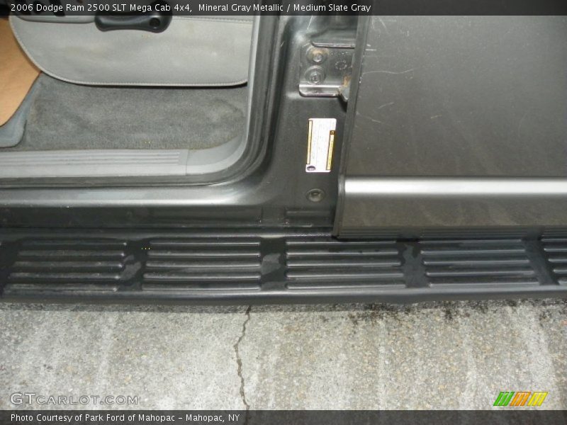 Mineral Gray Metallic / Medium Slate Gray 2006 Dodge Ram 2500 SLT Mega Cab 4x4