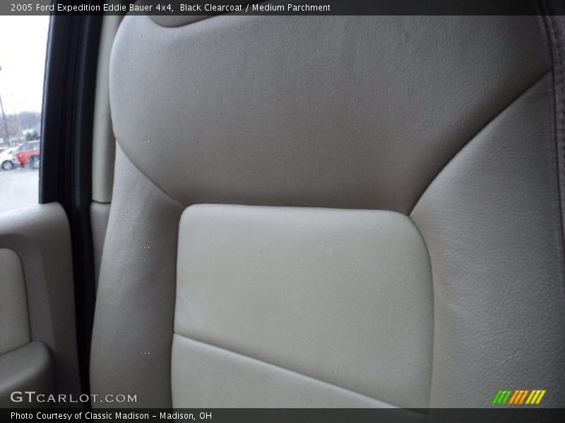 Black Clearcoat / Medium Parchment 2005 Ford Expedition Eddie Bauer 4x4