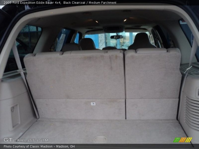 Black Clearcoat / Medium Parchment 2005 Ford Expedition Eddie Bauer 4x4