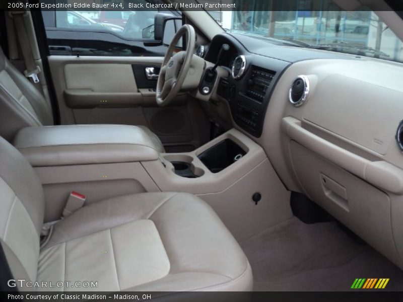 Black Clearcoat / Medium Parchment 2005 Ford Expedition Eddie Bauer 4x4