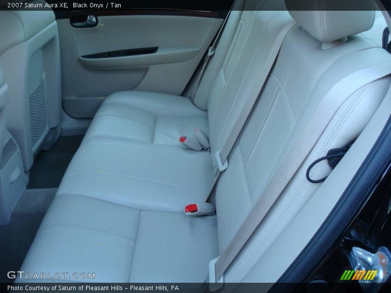 Black Onyx / Tan 2007 Saturn Aura XE