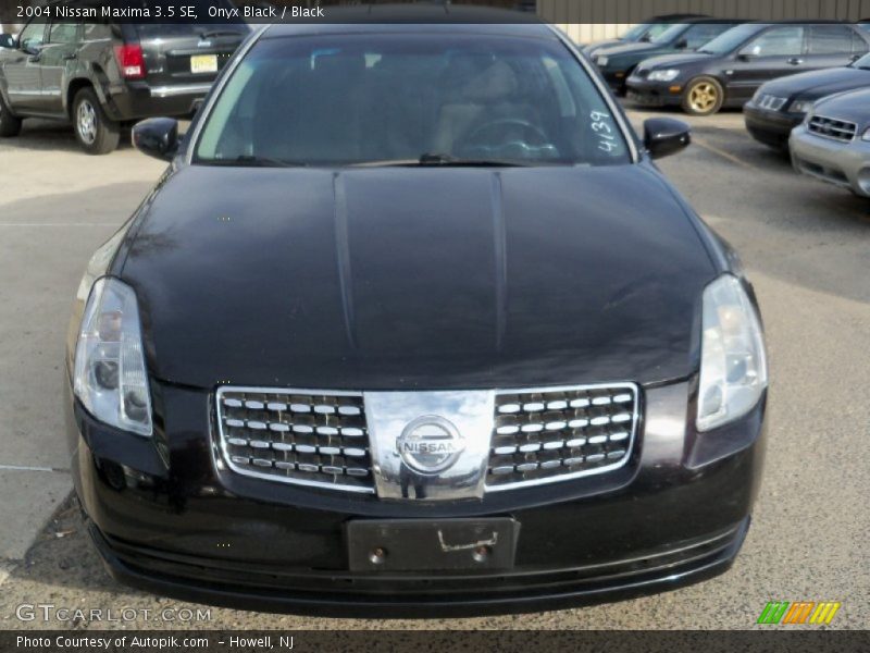 Onyx Black / Black 2004 Nissan Maxima 3.5 SE