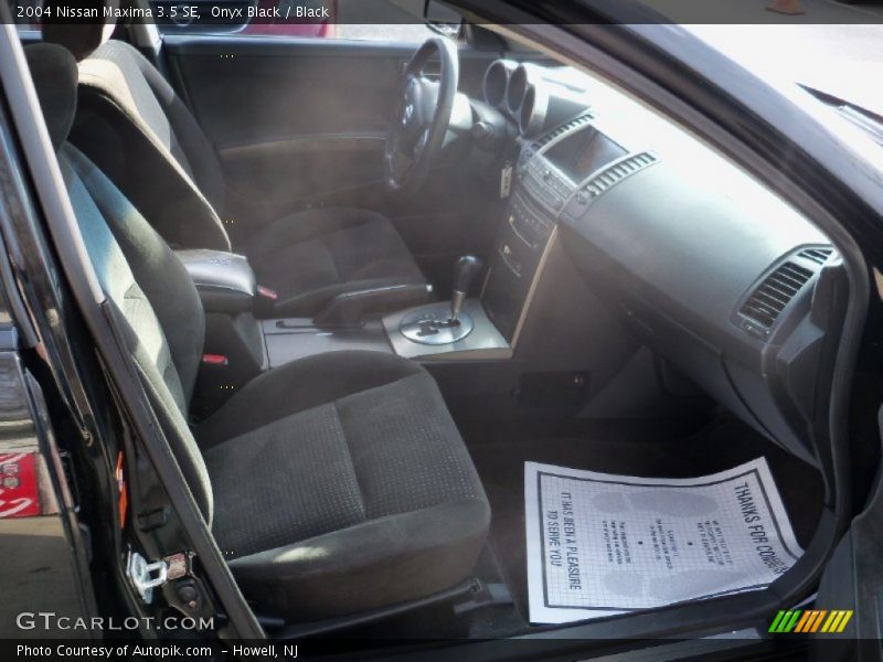 Onyx Black / Black 2004 Nissan Maxima 3.5 SE