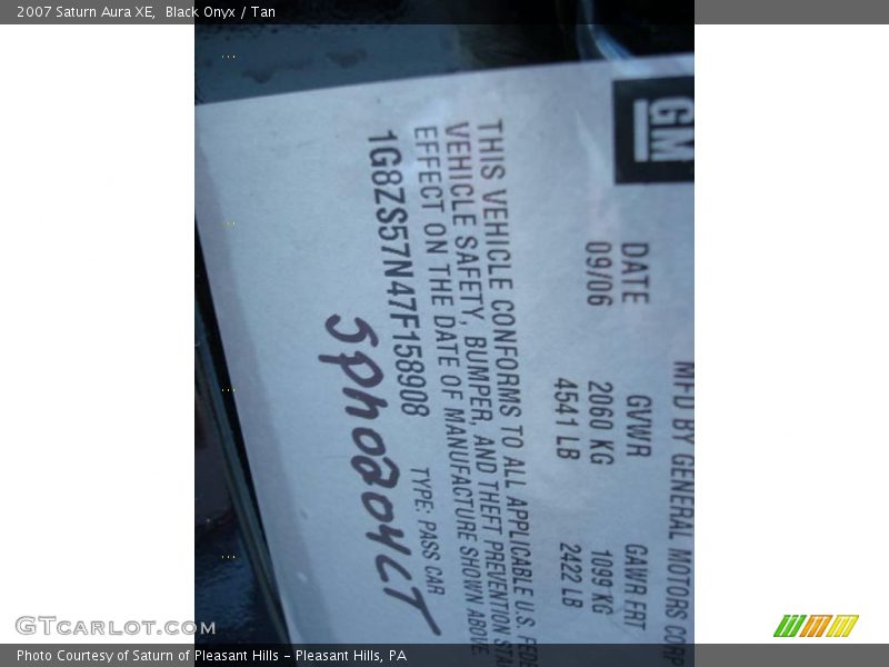 Black Onyx / Tan 2007 Saturn Aura XE