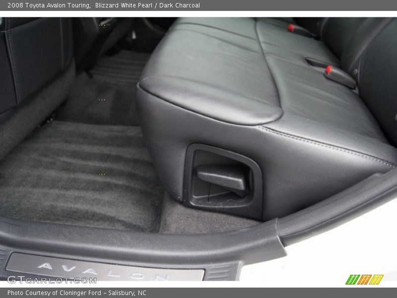 Blizzard White Pearl / Dark Charcoal 2008 Toyota Avalon Touring