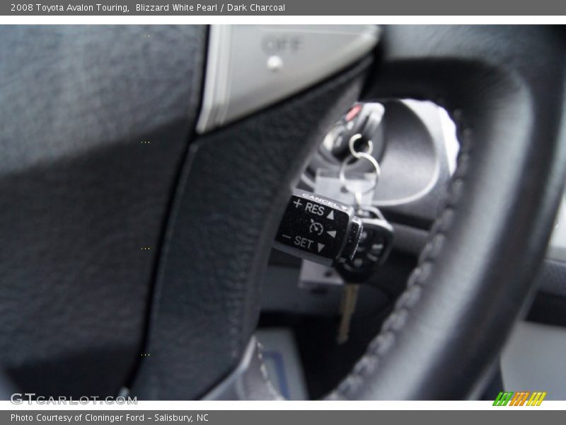 Blizzard White Pearl / Dark Charcoal 2008 Toyota Avalon Touring