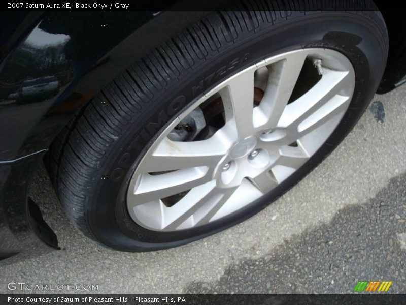 Black Onyx / Gray 2007 Saturn Aura XE