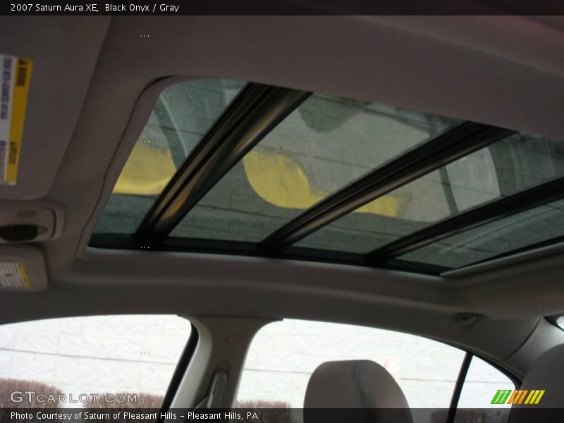 Black Onyx / Gray 2007 Saturn Aura XE