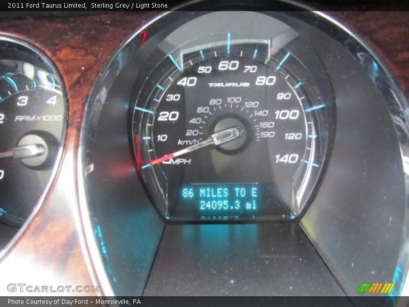 Sterling Grey / Light Stone 2011 Ford Taurus Limited