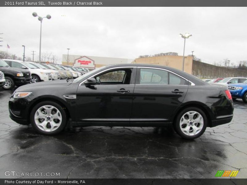  2011 Taurus SEL Tuxedo Black