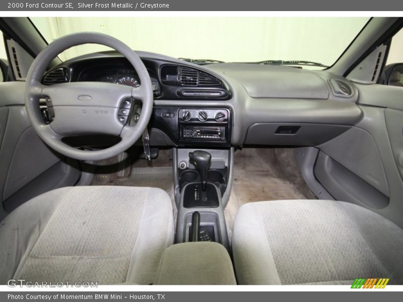 Dashboard of 2000 Contour SE