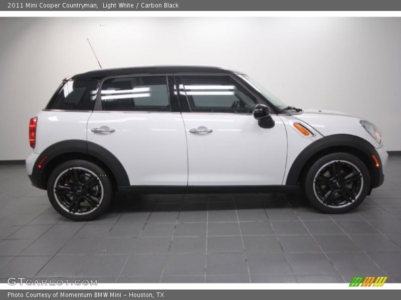 Light White / Carbon Black 2011 Mini Cooper Countryman