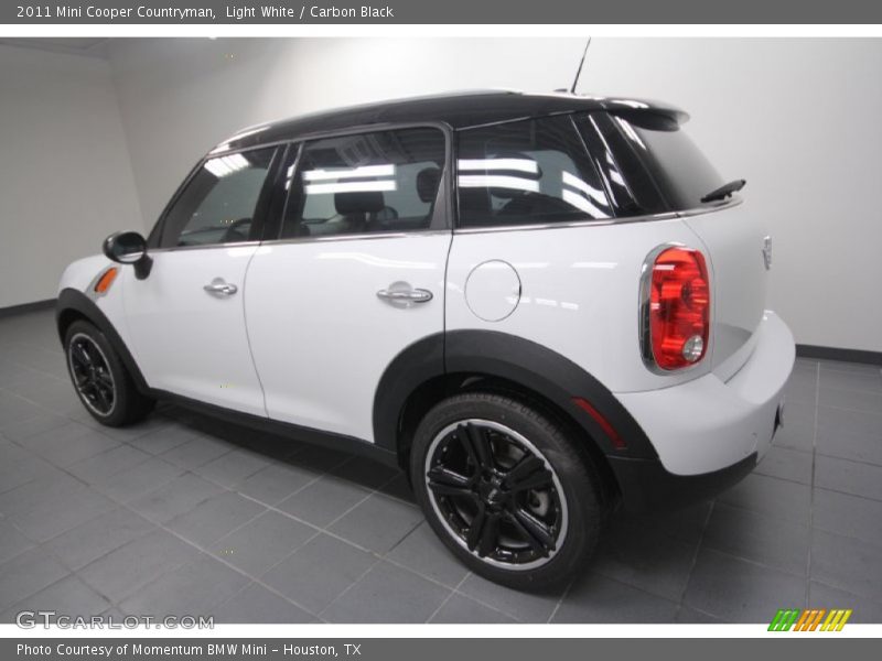 Light White / Carbon Black 2011 Mini Cooper Countryman