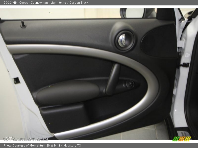 Light White / Carbon Black 2011 Mini Cooper Countryman