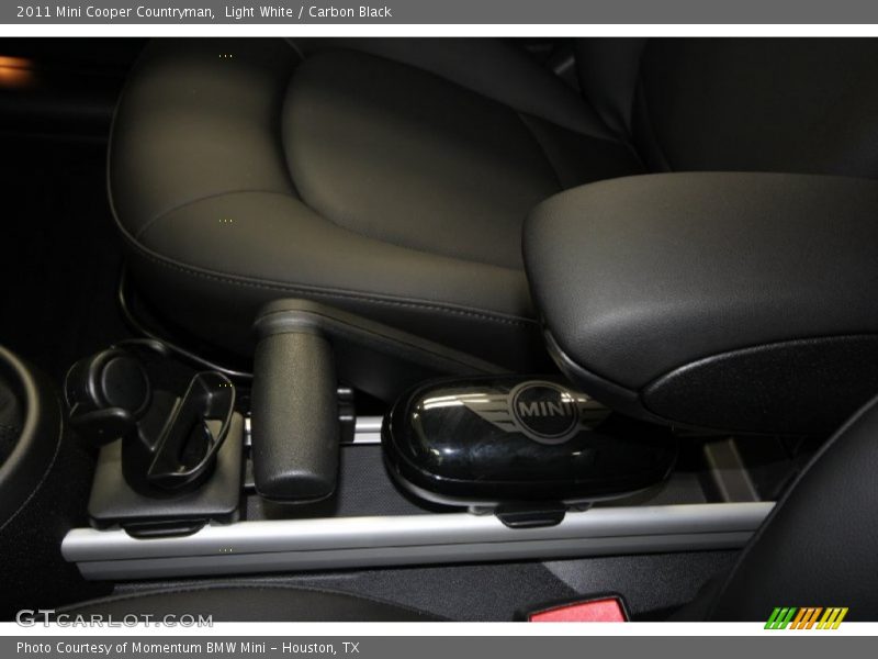 Light White / Carbon Black 2011 Mini Cooper Countryman