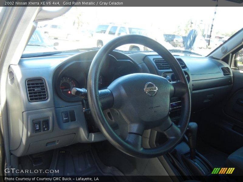 Gold Rush Metallic / Gray Celadon 2002 Nissan Xterra XE V6 4x4