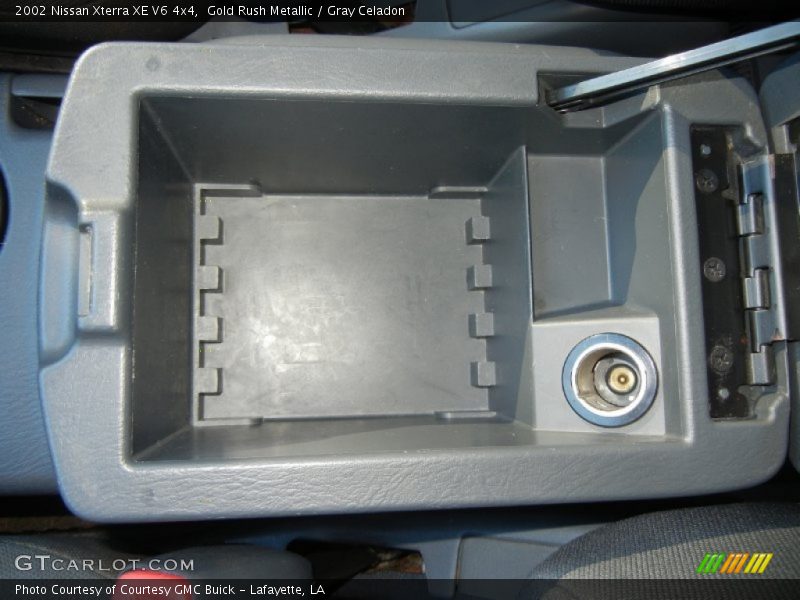 Gold Rush Metallic / Gray Celadon 2002 Nissan Xterra XE V6 4x4
