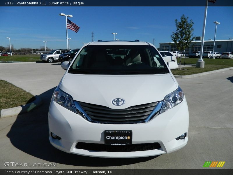 Super White / Bisque 2012 Toyota Sienna XLE