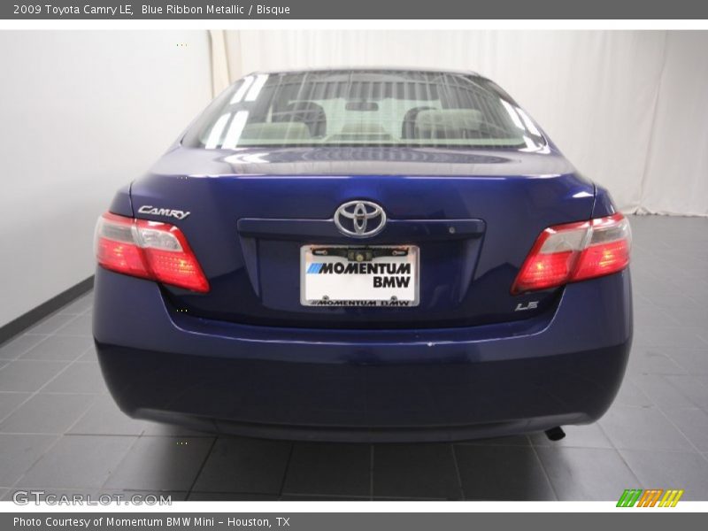 Blue Ribbon Metallic / Bisque 2009 Toyota Camry LE