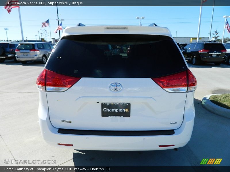 Super White / Bisque 2012 Toyota Sienna XLE