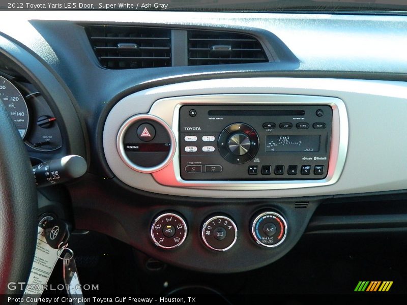 Super White / Ash Gray 2012 Toyota Yaris LE 5 Door