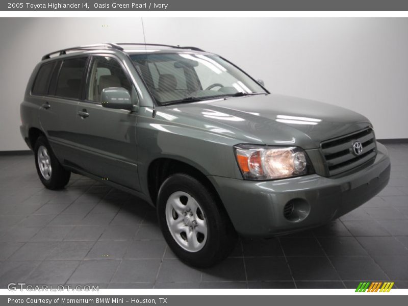 Oasis Green Pearl / Ivory 2005 Toyota Highlander I4