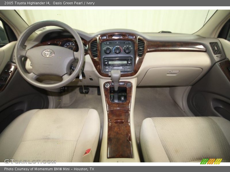 Oasis Green Pearl / Ivory 2005 Toyota Highlander I4