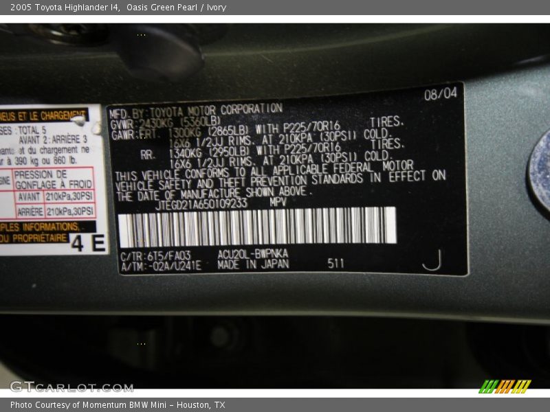 Oasis Green Pearl / Ivory 2005 Toyota Highlander I4
