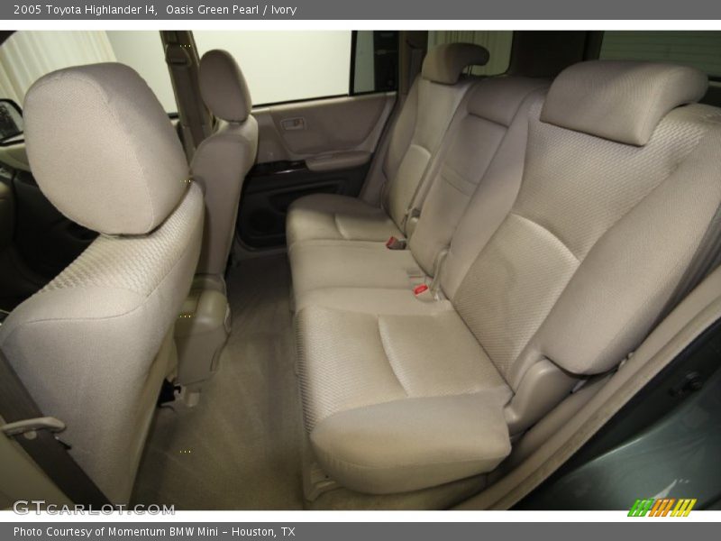 Oasis Green Pearl / Ivory 2005 Toyota Highlander I4