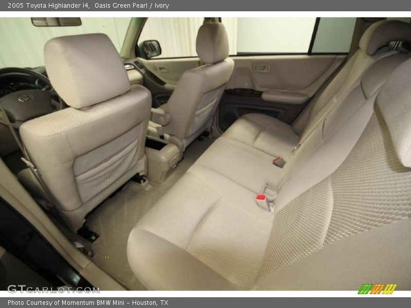Oasis Green Pearl / Ivory 2005 Toyota Highlander I4