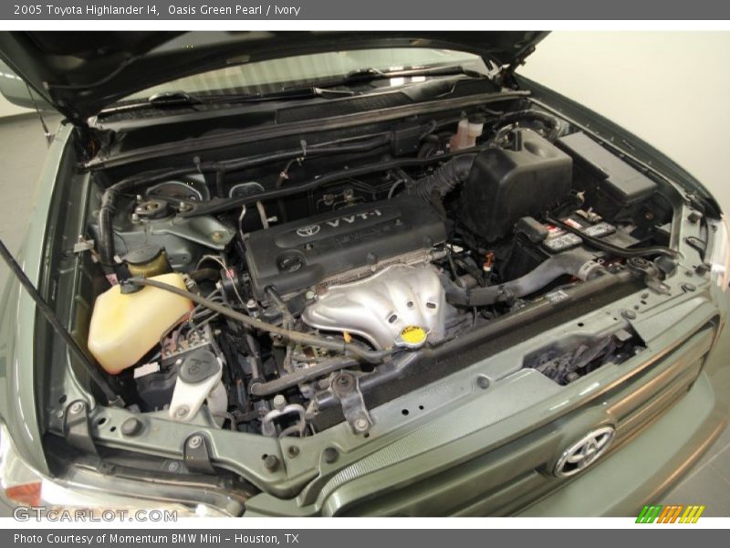 Oasis Green Pearl / Ivory 2005 Toyota Highlander I4