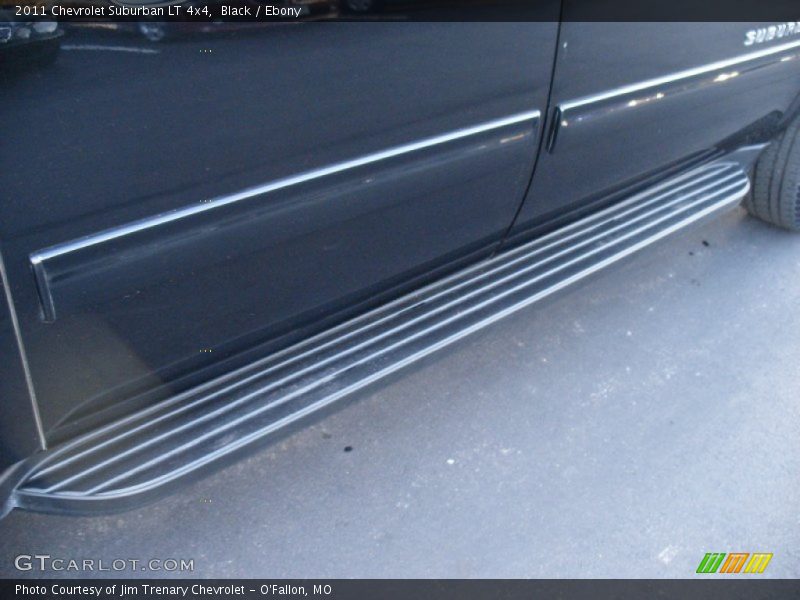 Black / Ebony 2011 Chevrolet Suburban LT 4x4
