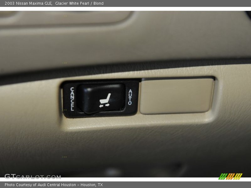 Glacier White Pearl / Blond 2003 Nissan Maxima GLE