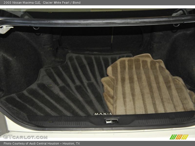 Glacier White Pearl / Blond 2003 Nissan Maxima GLE