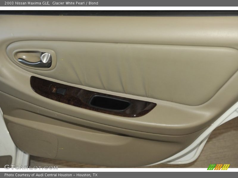Glacier White Pearl / Blond 2003 Nissan Maxima GLE
