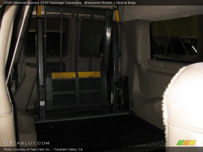 Bronzemist Metallic / Neutral Beige 2006 Chevrolet Express 3500 Passenger Conversion