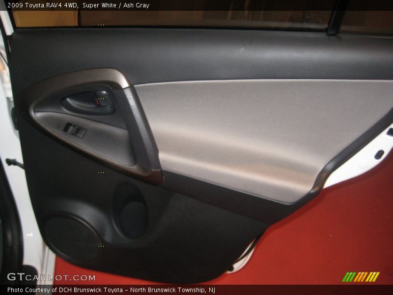 Super White / Ash Gray 2009 Toyota RAV4 4WD